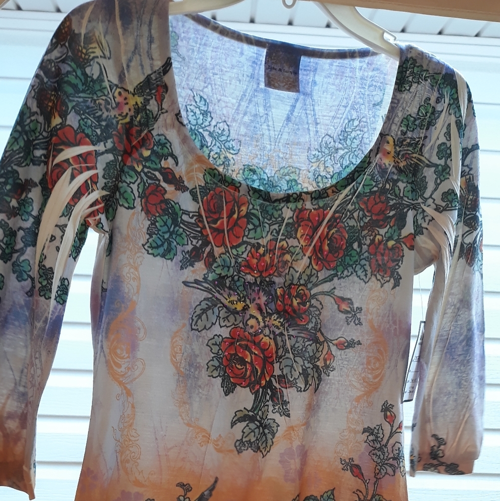 New with tags Colorful womens long sleeve top